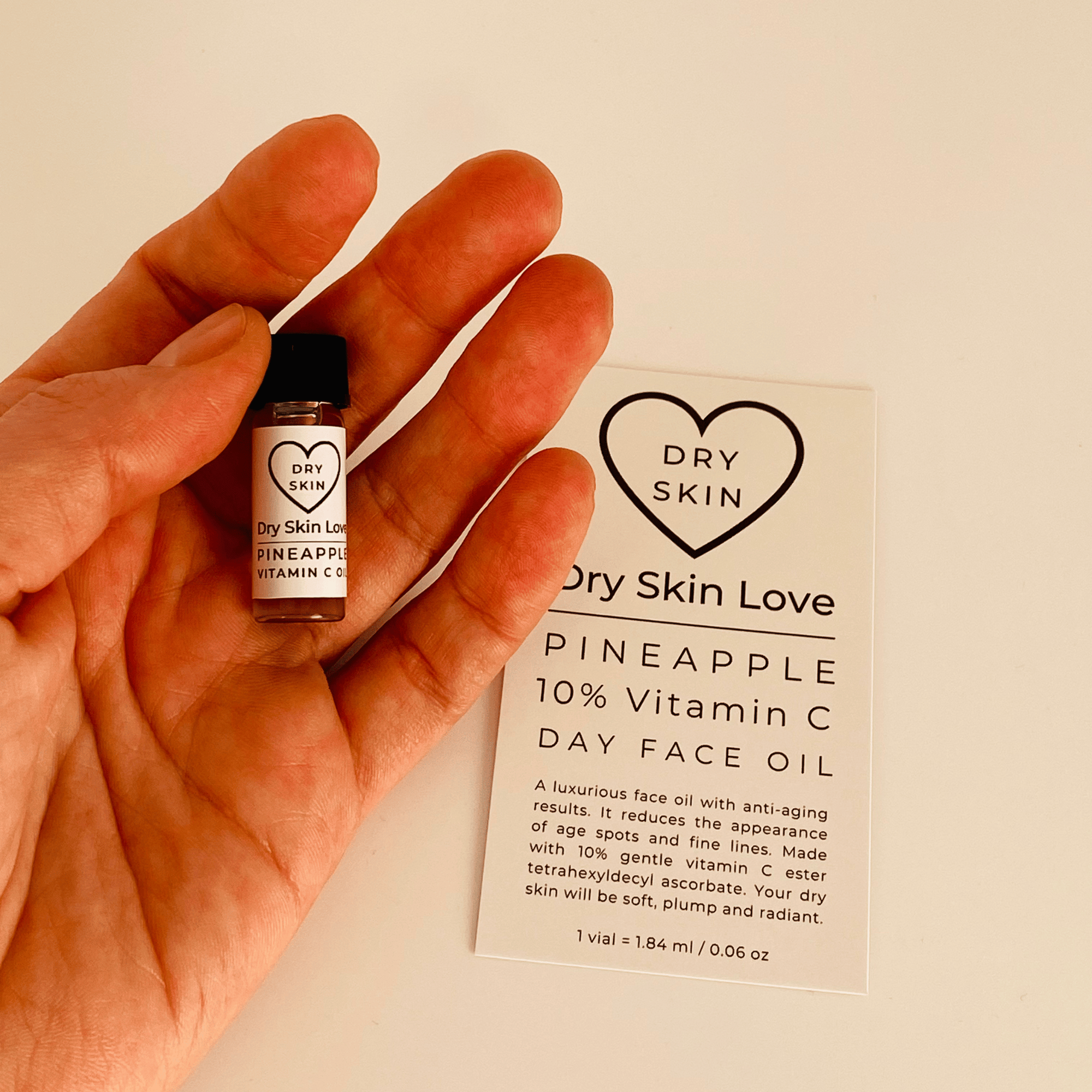 Sample Brightening Pineapple Vitamin C Face Oil is best vitamin C oil for dry skin